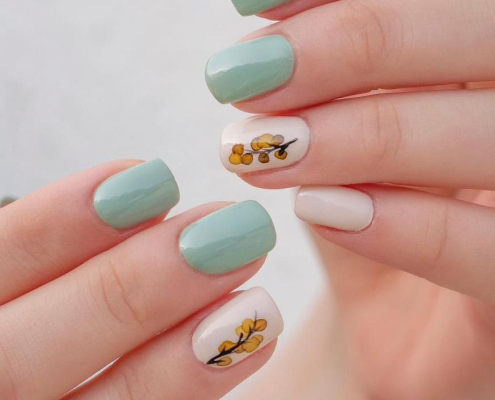 کاشت ناخن ساری